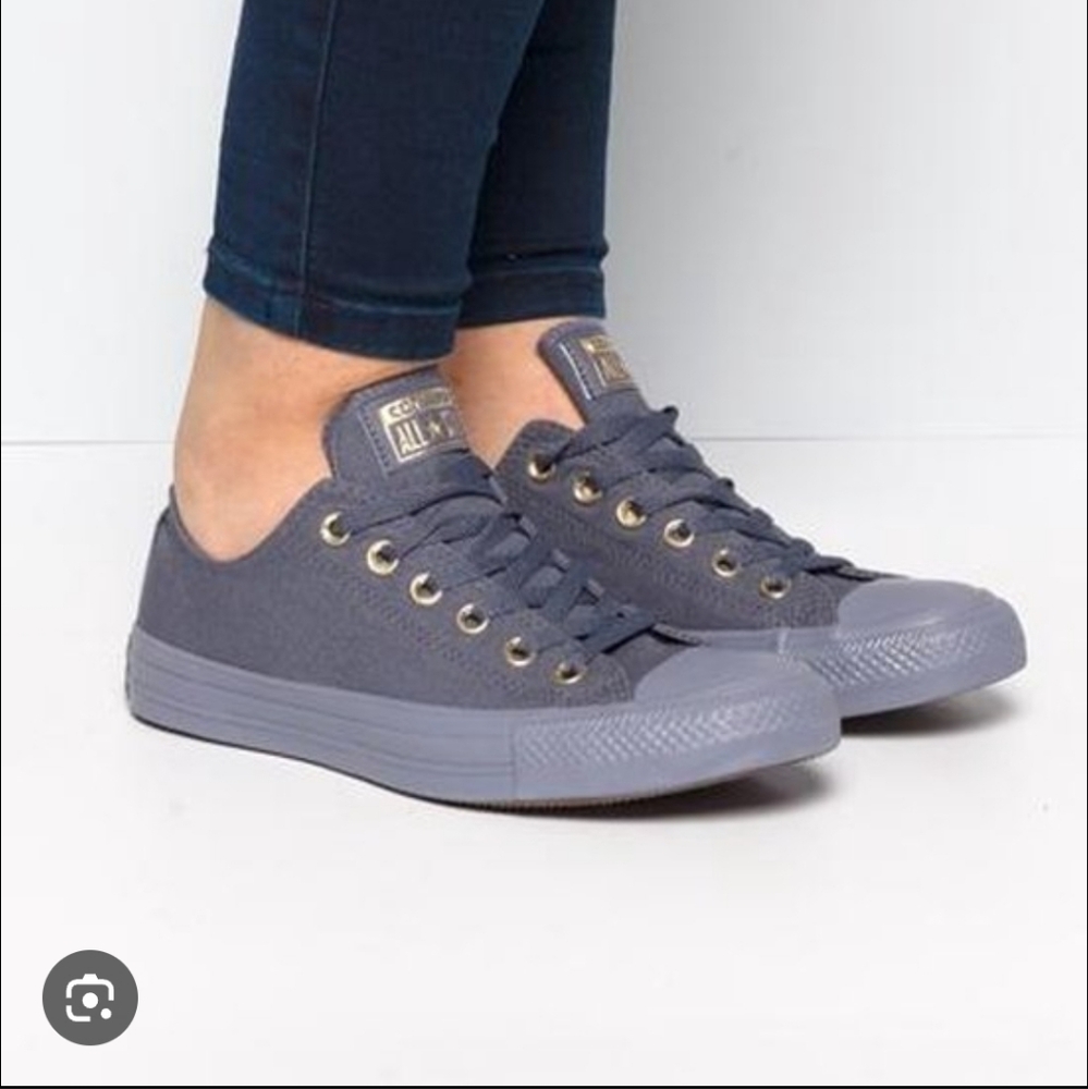 Converse light carbon/grey low top sneakers